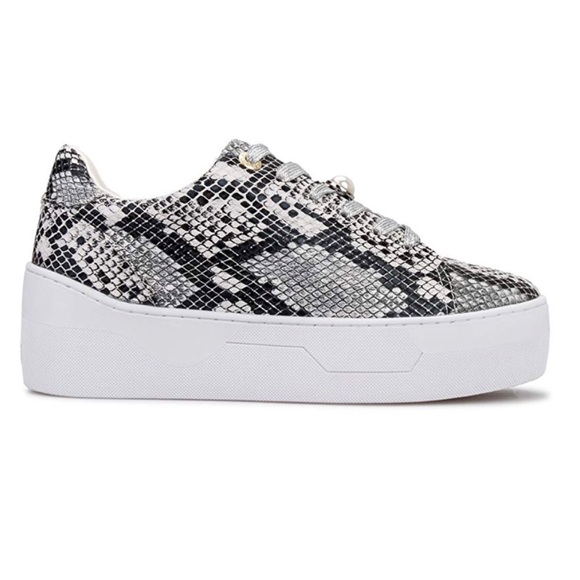 IiJin Python Print Vegan Leather Platform Sneaker - Picture 8 of 8